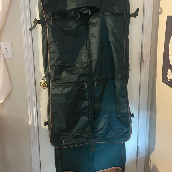 Vintage Eddie Bauer Green Garment Bag with Brown Trim - Picture 1 of 15